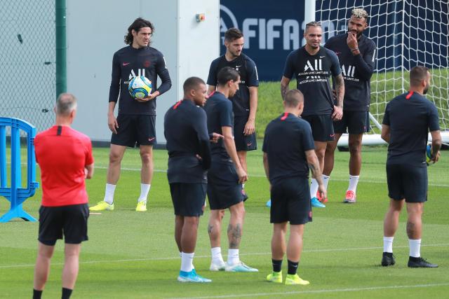 半场战报：曼城0-1不敌马竞，多明格斯破门